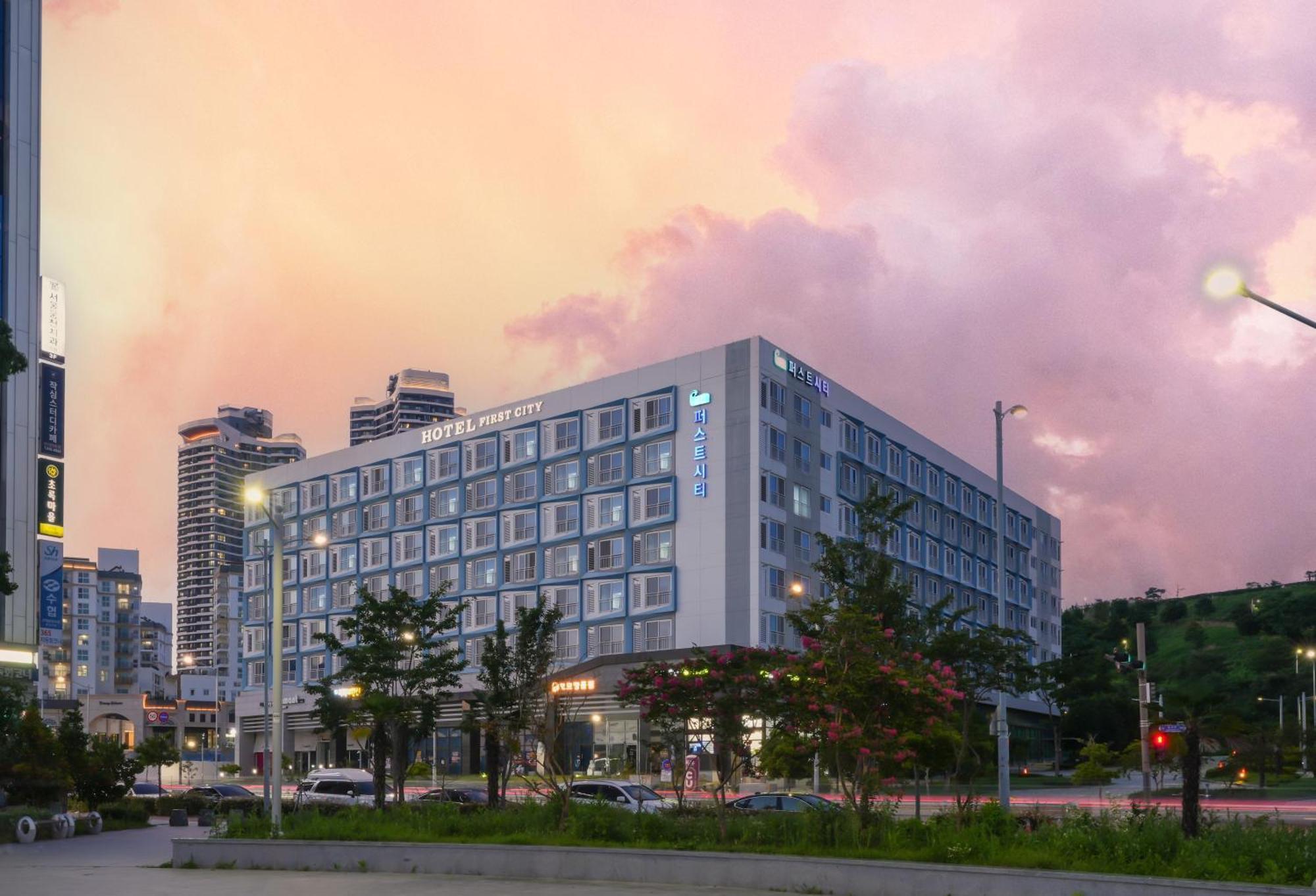Yeosu Hotel First City Kültér fotó